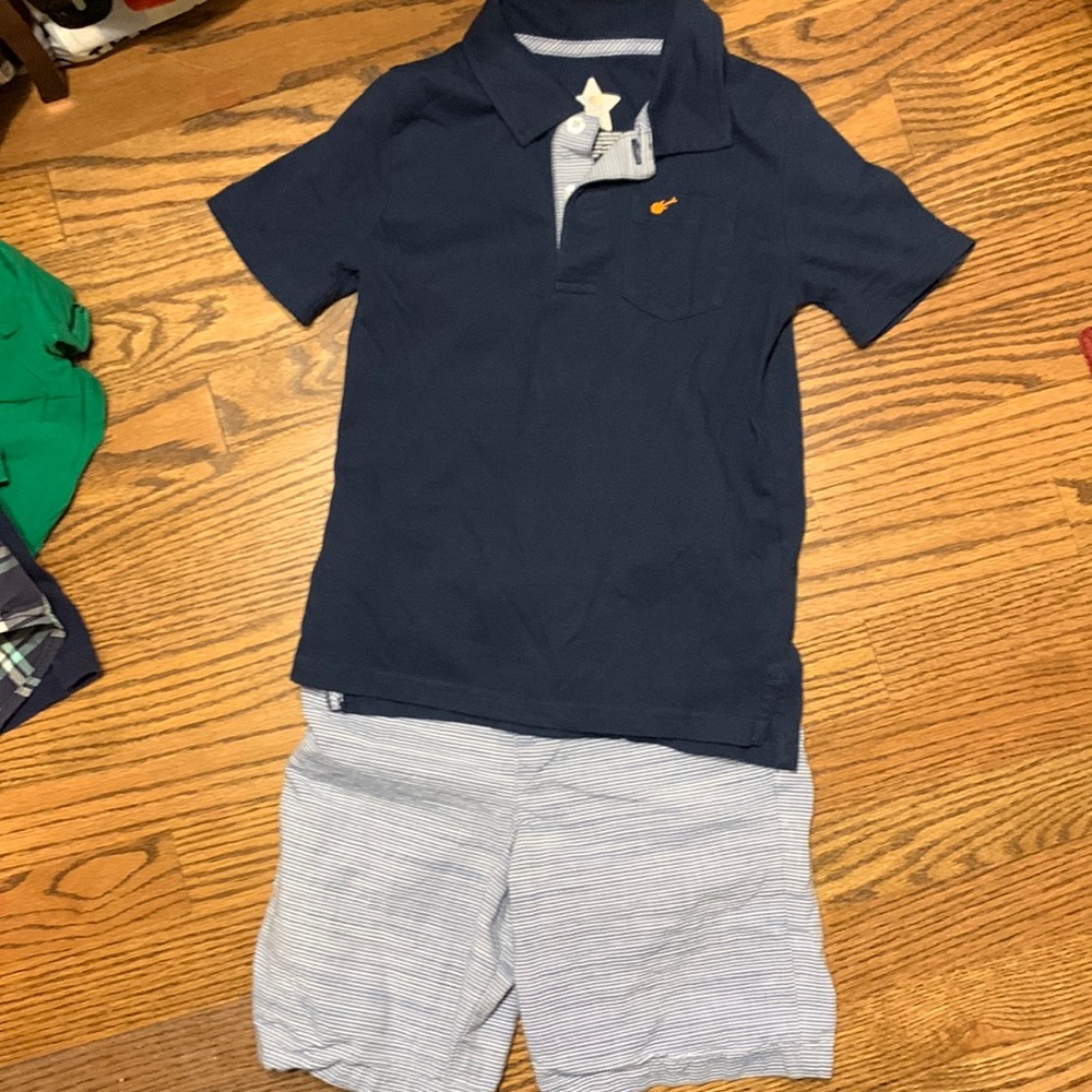 Garanimals set Boys blue short with thin white stripe and matching top